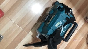 เครื่องดูดฝุ่น Makita