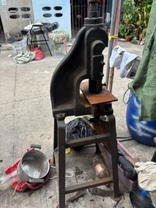 เครื่องปั้มหนัง 