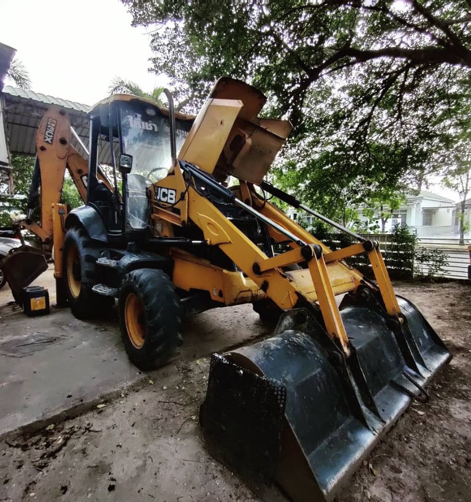 ขายรถหน้าตักหลังขุด JCB รถพร้อมใช้งาน