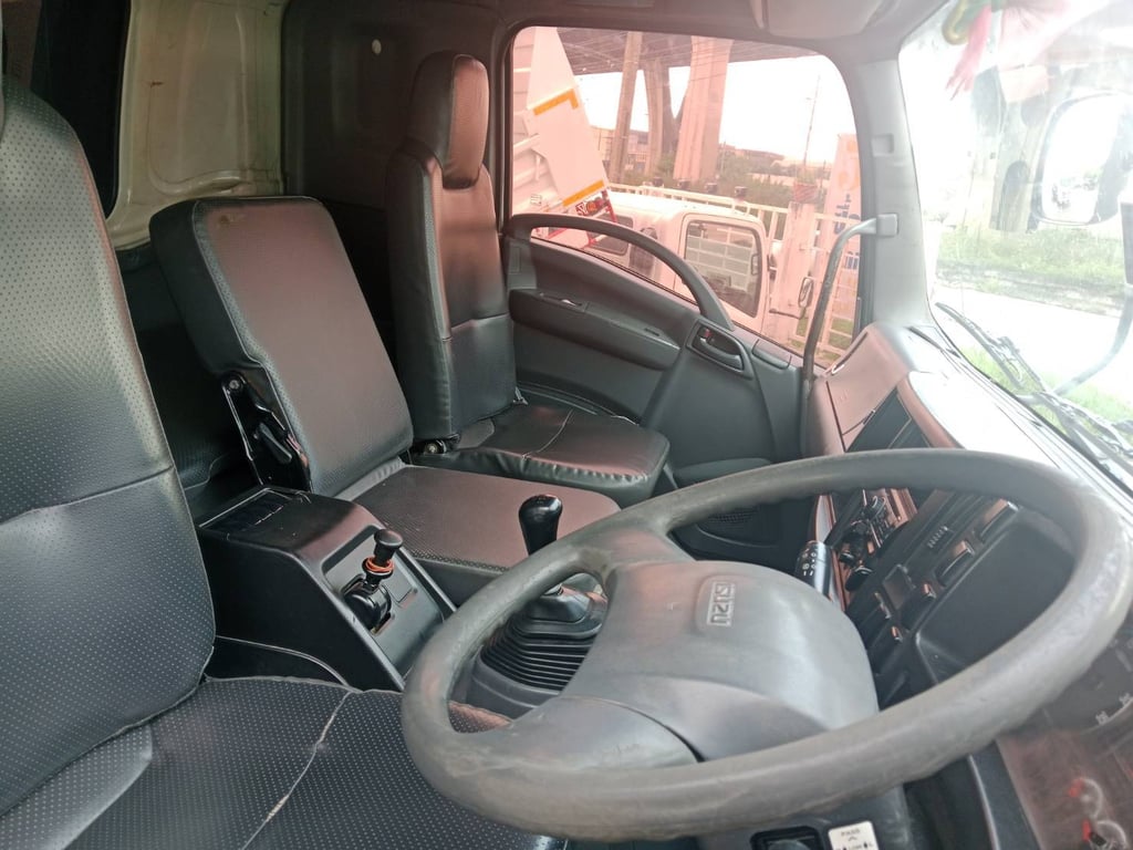 ISUZU FTR240 ปี61 รถพร้อมใช้ เก็บงานให้ใหม่