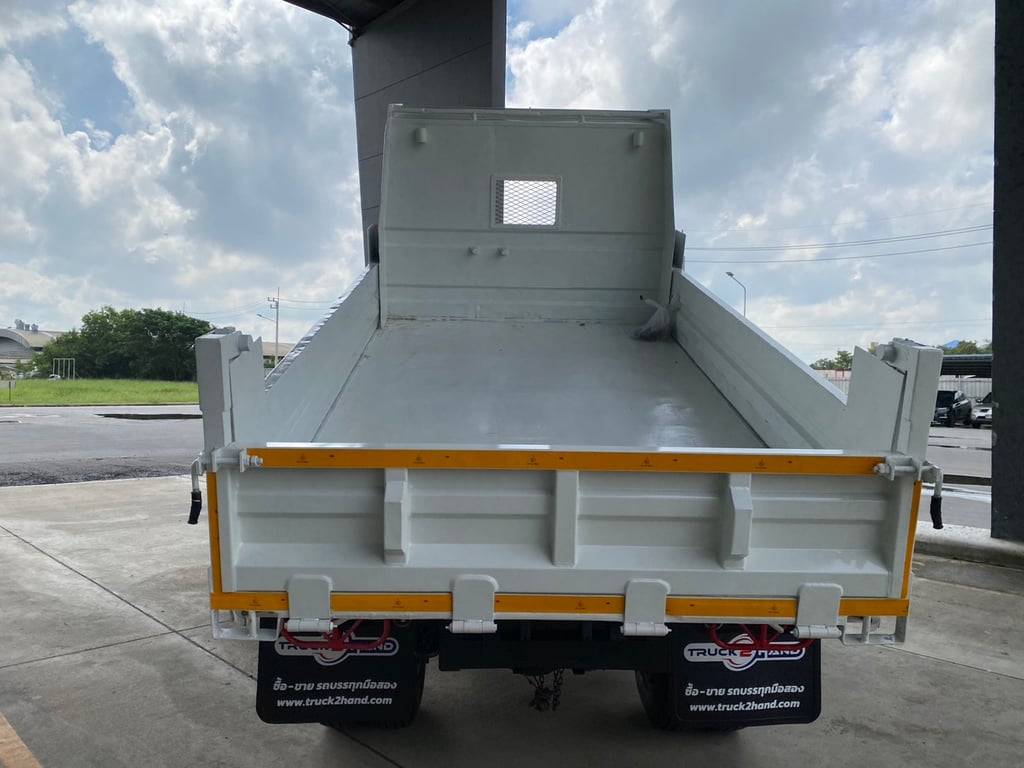 ISUZU NMR130 รถบรรทุก 6ล้อ ดั้มพ์ ปี66 รถสวย ไมล์น้อย ยางใหม่6เส้น