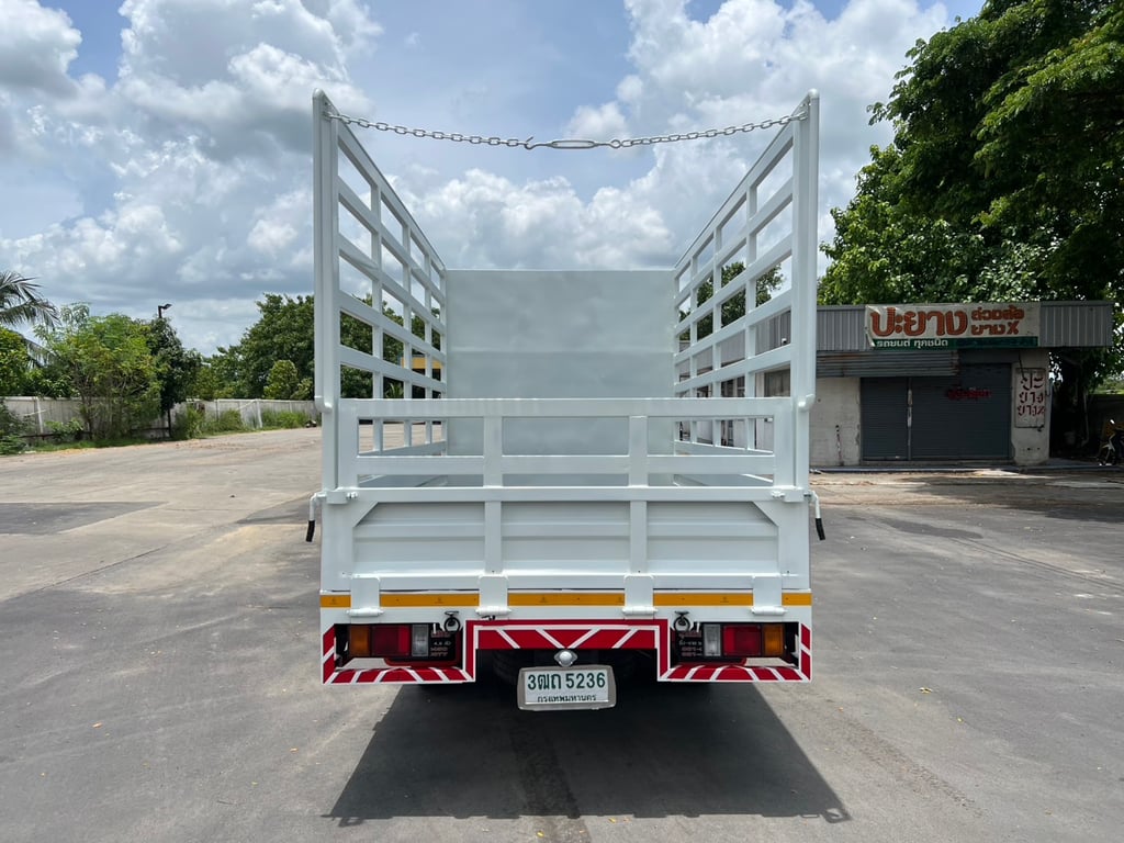 ISUZU NLR 130แรง 4ล้อ กระบะคอกสูง ปี65