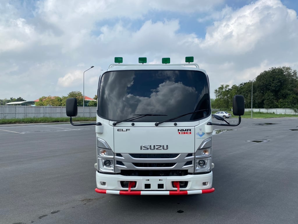 ISUZU NMR130 รถบรรทุก 6ล้อ ดั้มพ์ ปี66 รถสวย ไมล์น้อย ยางใหม่6เส้น