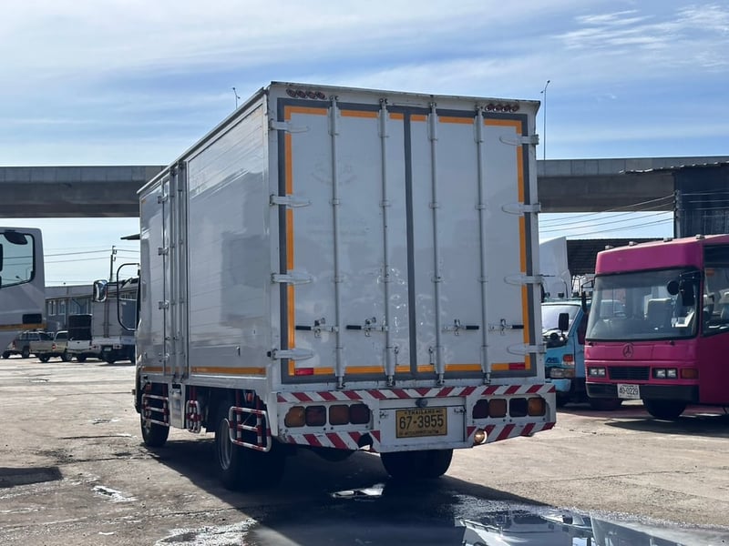 ISUZU FRR190 ปี63 ตู้แห้ง3บาน ขายตามสภาพ