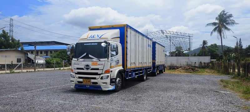HINO FG 240แรง 6ล้อ พ่วงแม่ลูก แยกได้