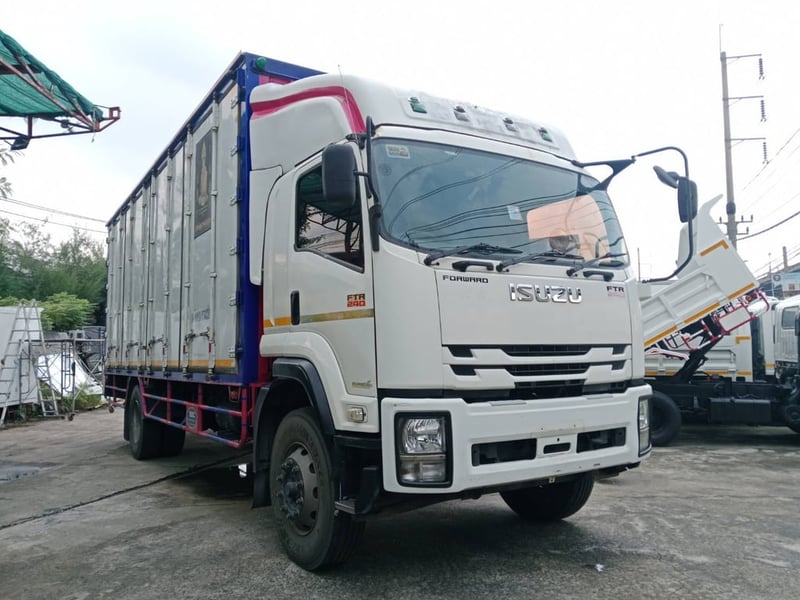 ISUZU FTR240 ปี61 รถพร้อมใช้ เก็บงานให้ใหม่