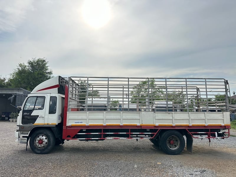 HINO FF 212แรงม้า รถบรรทุก 6ล้อ กระบะคอกสูงยาว7.2เมตร ปี43