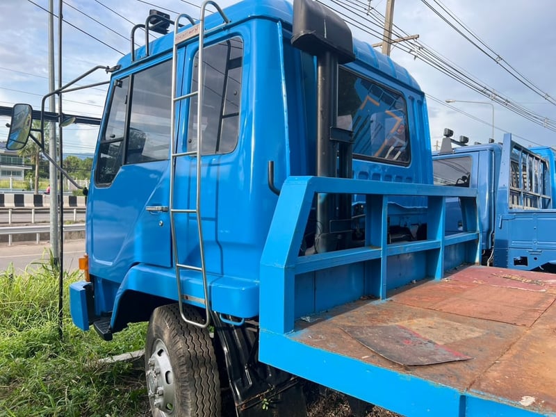 MITSUBISHI 10ล้อ เพลาเดียว 160แรงม้า เทลลเลอร์แท่นเตี้ย ปี2537 MITSUBISHI 10ล้อ เพลาเดียว 160แรงม้า เทลลเลอร์แท่นเตี้ย ปี2537