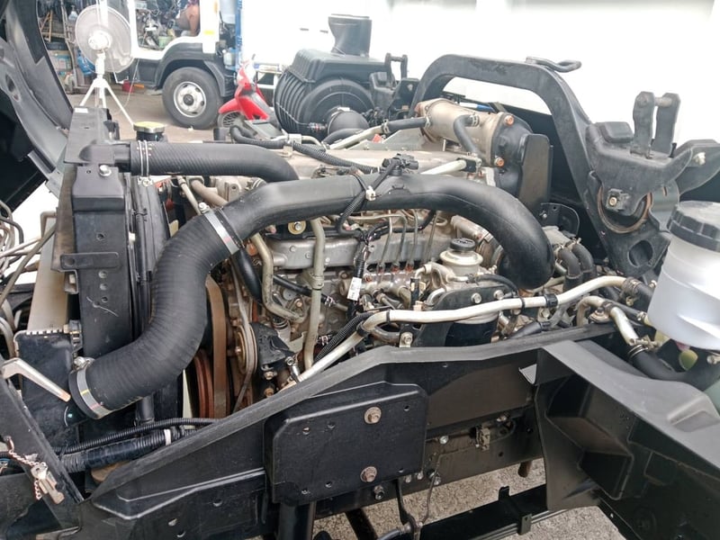 ISUZU FRR 210แรงม้า รถบรรทุก 6ล้อ ดั้มพ์5คิว  ปี65