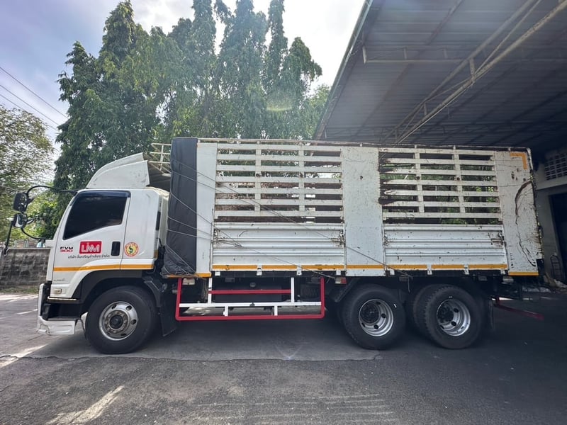 ISUZU FVM 300แรงม้า รถบรรทุก 10ล้อ กระบะคอกสูง ปี2015 เลขไมล์ 609,000 กม.