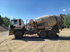 Hino 260แรง ปี39 รถโม่6คิว ใช้งานได้ปกติ เล่มพร้อมโอน Hino 260แรง ปี39 รถโม่6คิว ใช้งานได้ปกติ เล่มพร้อมโอน