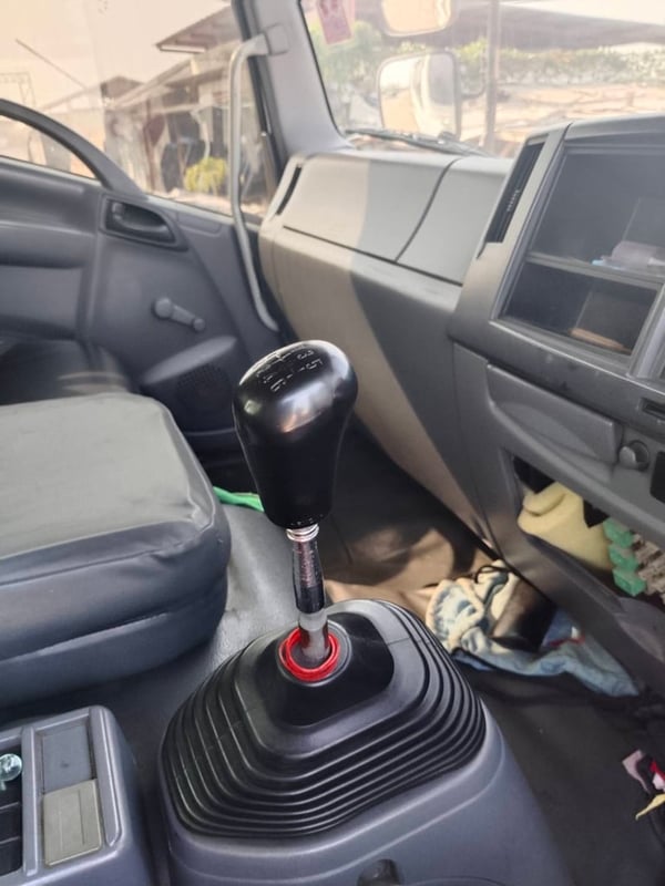 ISUZU FTR240 ปี57 แปลงเป็น10ล้อ แหนบ พร้อมใช้งาน