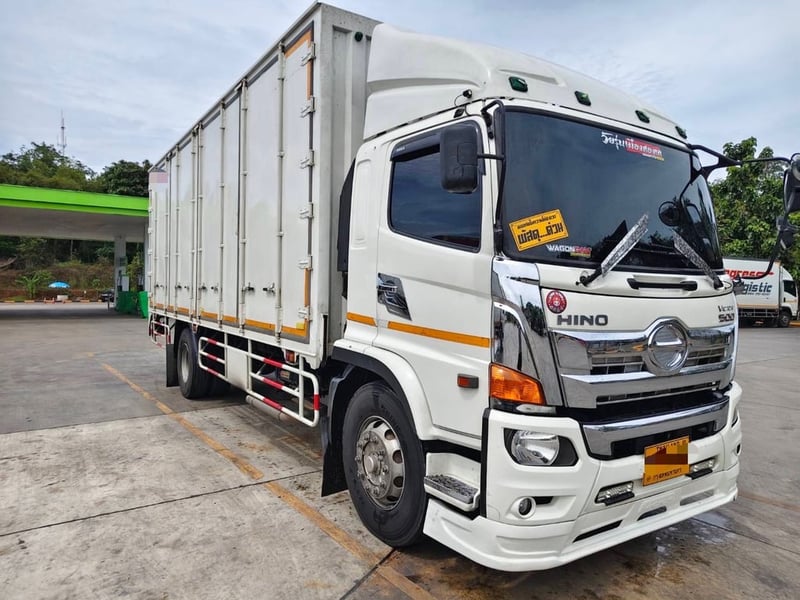 Hino FG8J 240แรง ปี62 ไมล์น้อย เจ้าของขายเอง ยางใหม่4เส้น Hino FG8J 240แรง ปี62 ไมล์น้อย เจ้าของขายเอง ยางใหม่4เส้น