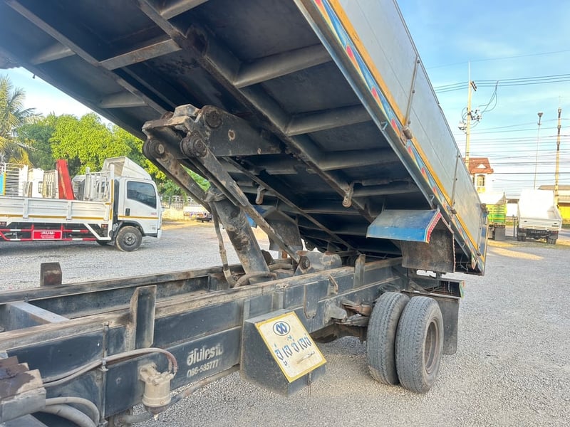 HINO MEGA 175แรงม้า รถบรรทุก 6ล้อ กระบะดั้มพ์ ติดเครน ปี60