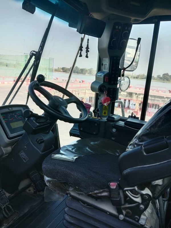 CAT 950K รถตักล้อยาง พร้อมใช้งาน CAT 950K รถตักล้อยาง พร้อมใช้งาน