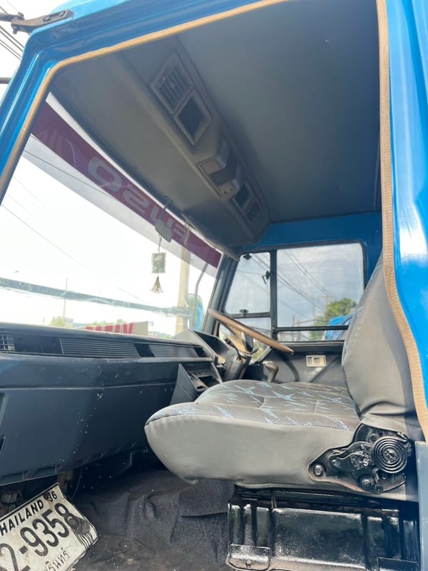 MITSUBISHI 10ล้อ เพลาเดียว 160แรงม้า เทลลเลอร์แท่นเตี้ย ปี2537 MITSUBISHI 10ล้อ เพลาเดียว 160แรงม้า เทลลเลอร์แท่นเตี้ย ปี2537