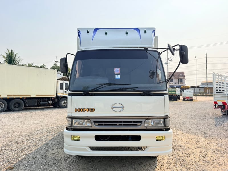 Hino fc4j สมอทอง ปี45 กระบะยาว 5.6เมตร