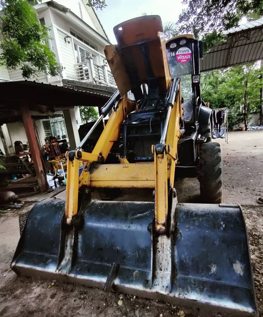 ขายรถหน้าตักหลังขุด JCB รถพร้อมใช้งาน