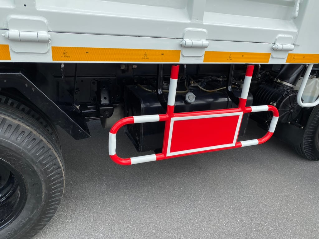 ISUZU NMR130 รถบรรทุก 6ล้อ ดั้มพ์ ปี66 รถสวย ไมล์น้อย ยางใหม่6เส้น