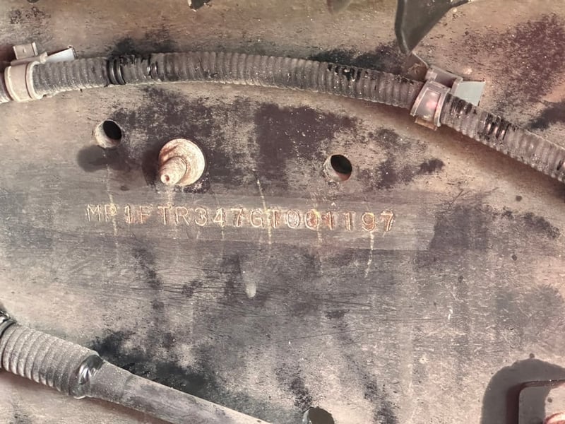 ISUZU FTR240 ปี60 ตู้10บาน ยาว7.6เมตร ขายตามสภาพ ISUZU FTR240 ปี60 ตู้10บาน ยาว7.6เมตร ขายตามสภาพ