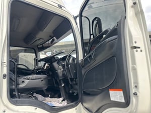 10ล้อ HINO VICTOR 344แรงม้า ปี2559 2 เพลา พื้นเรียบยาว6.4เมตร มีระบบลากพ่วง 10ล้อ HINO VICTOR 344แรงม้า ปี2559 2 เพลา พื้นเรียบยาว6.4เมตร มีระบบลากพ่วง