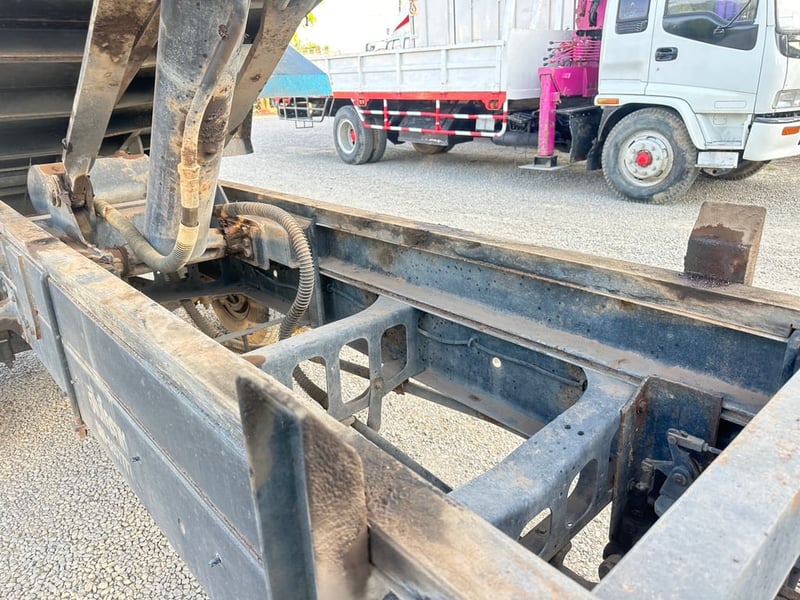 HINO MEGA 175แรงม้า รถบรรทุก 6ล้อ กระบะดั้มพ์ ติดเครน ปี60