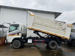 ISUZU FRR210 ปี65 ดั้มพ์5คิว รถทดลองขับ ไมล์น้อยมาก แค่19,xxx โล