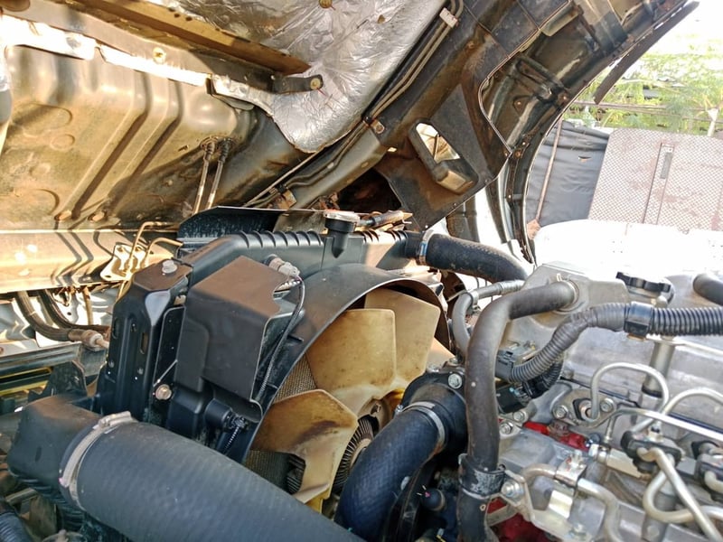 Hino Victor 240 ปี60 กระบะดั้มพ์  ยาว6.5เมตร