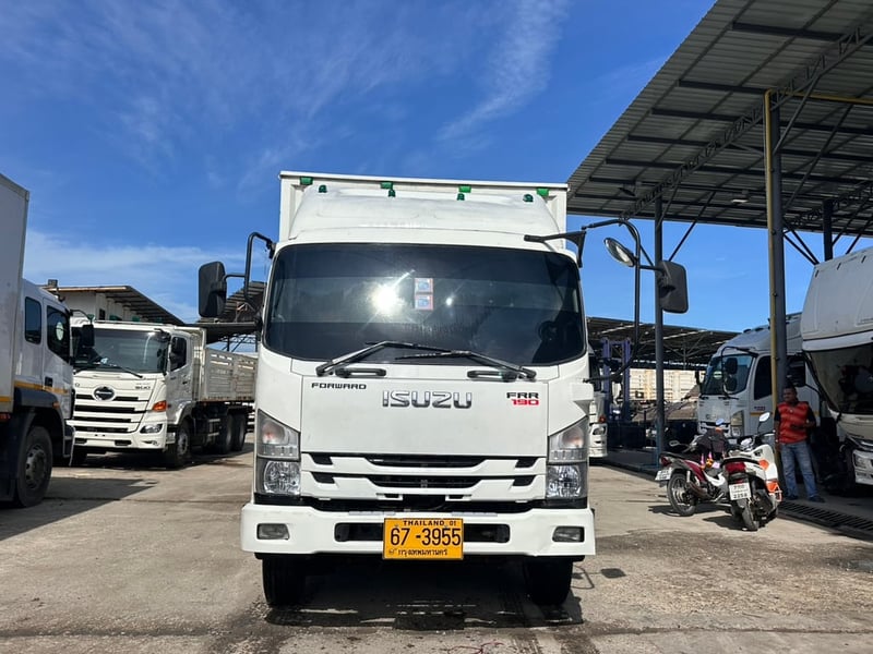 ISUZU FRR190 ปี63 ตู้แห้ง3บาน ขายตามสภาพ