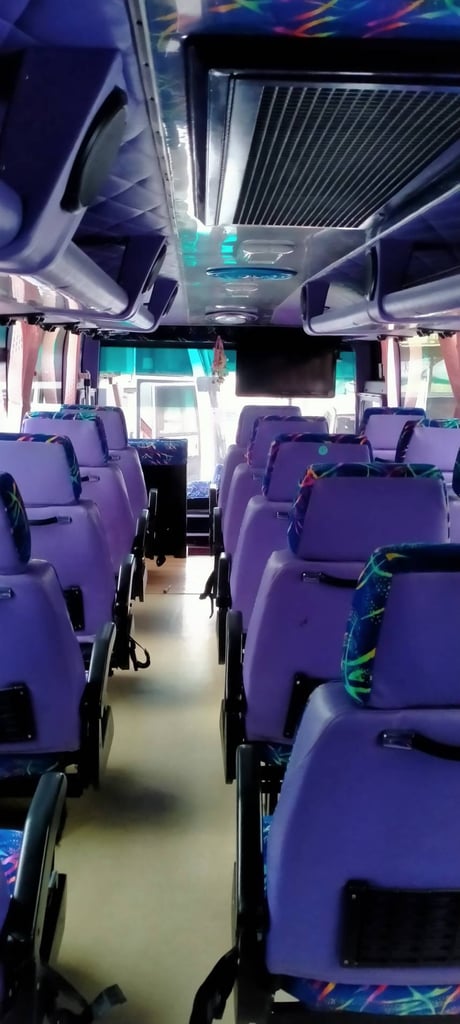 รถบัส 31ที่นั่ง พร้อมใช้งาน