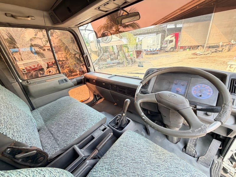 Hino fc4j สมอทอง ปี45 กระบะยาว 5.6เมตร