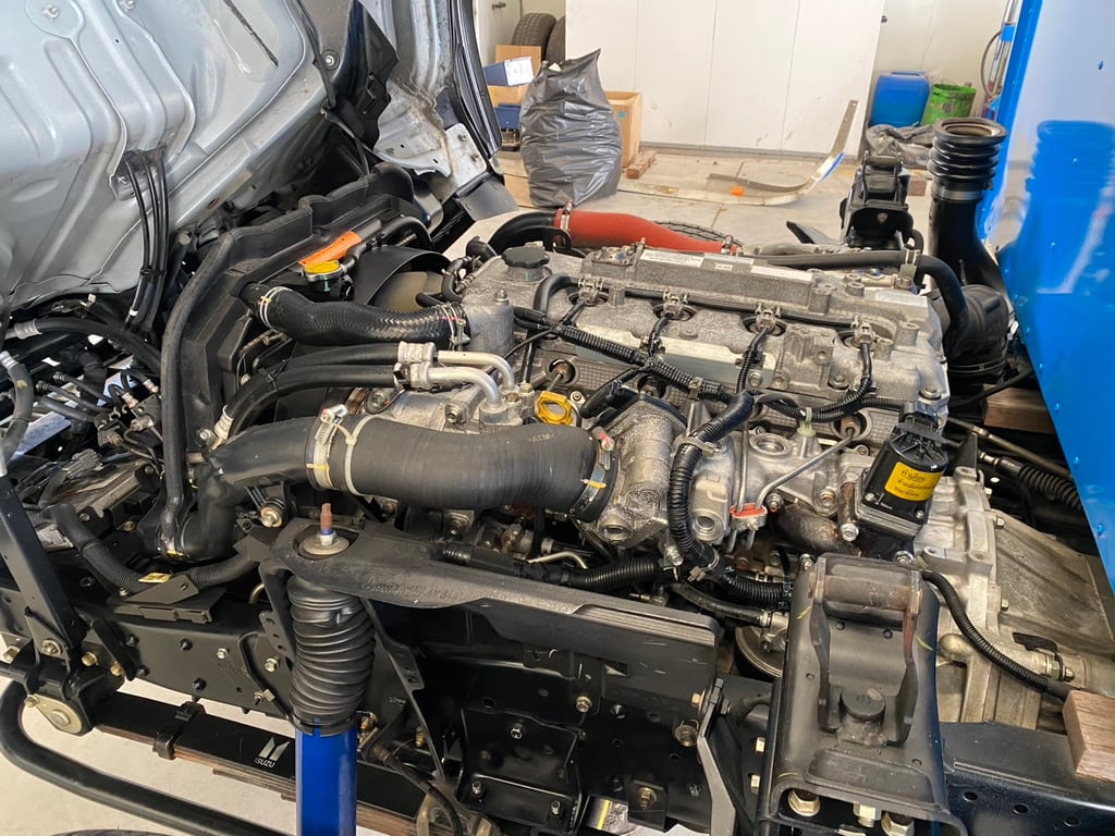 ISUZU NLR130 ปี65 ตู้แห้ว ยาว3เมตร ประกันศูนย์เหลือ2ปี