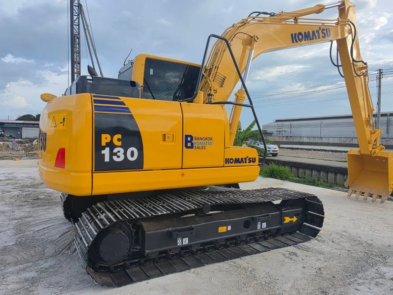 KOMATSU PC130-8 mo จอเหลือง กล้องหลัง ลายแย้กคู่ระบบ two wayจากโรงงาน KOMATSU PC130-8 mo จอเหลือง กล้องหลัง ลายแย้กคู่ระบบ two wayจากโรงงาน