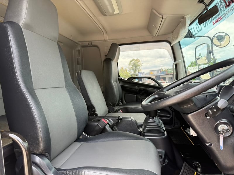 HINO FM 344แรงม้า รถบรรทุก 10ล้อ กระบะเหล็กติดเครน ปี2022 เลขไมล์ 15,489 กม. HINO FM 344แรงม้า รถบรรทุก 10ล้อ กระบะเหล็กติดเครน ปี2022 เลขไมล์ 15,489 กม.