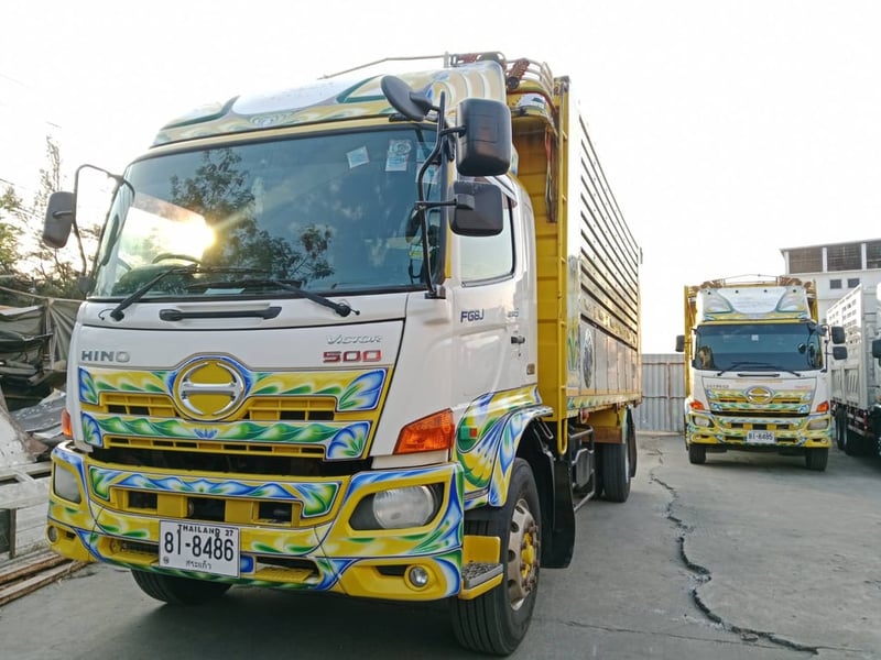 Hino Victor 240 ปี60 กระบะดั้มพ์  ยาว6.5เมตร