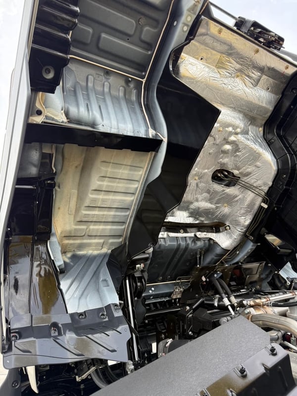 HINO FM 344แรงม้า รถบรรทุก 10ล้อ กระบะเหล็กติดเครน ปี2022 เลขไมล์ 15,489 กม. HINO FM 344แรงม้า รถบรรทุก 10ล้อ กระบะเหล็กติดเครน ปี2022 เลขไมล์ 15,489 กม.