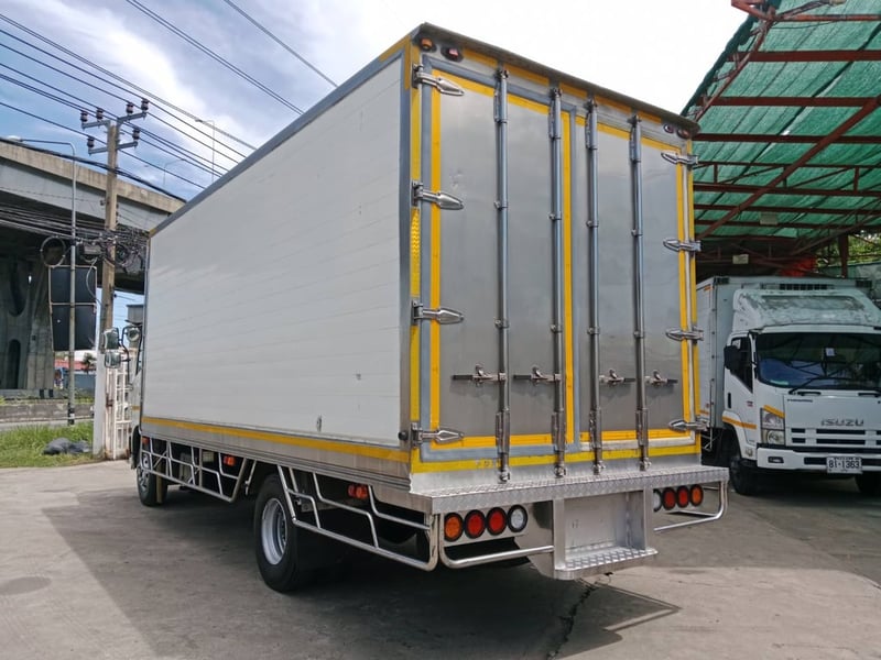 Hino FC145 ตู้เย็น ยาว5.6เมตร ปี61 Hino FC145 ตู้เย็น ยาว5.6เมตร ปี61