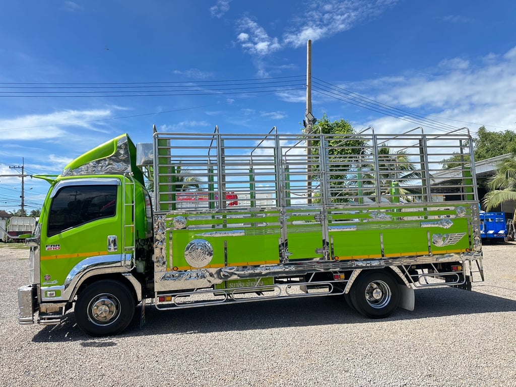 ISUZU FRR210 ปี64 ยาว5.6เมตร ไมล์ 33,xxx ISUZU FRR210 ปี64 ยาว5.6เมตร ไมล์ 33,xxx