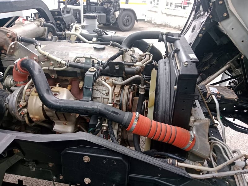 ISUZU FRR 210แรงม้า รถบรรทุก 6ล้อ ดั้มพ์5คิว  ปี65