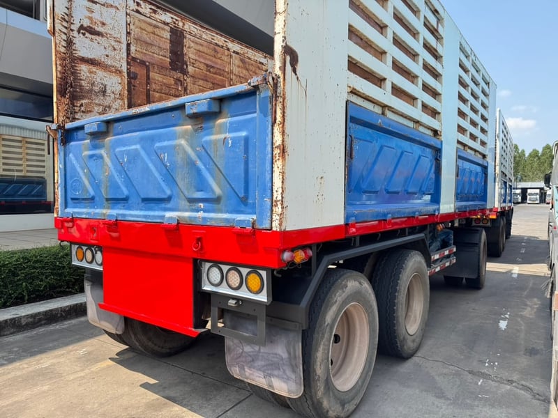 NISSAN UD CWM 320แรงม้า รถบรรทุก 10ล้อ พ่วงแม่ลูก ปี2003