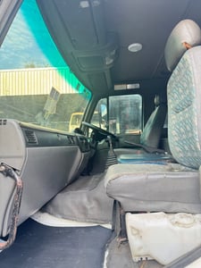 NISSAN UD CWM 320แรงม้า รถบรรทุก 10ล้อ พ่วงแม่ลูก ปี2003 NISSAN UD CWM 320แรงม้า รถบรรทุก 10ล้อ พ่วงแม่ลูก ปี2003