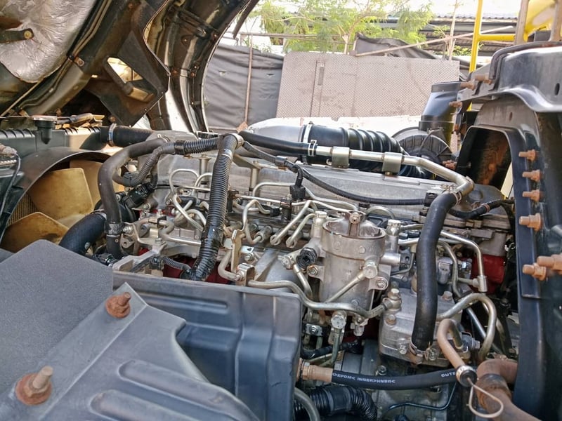 Hino Victor 240 ปี60 กระบะดั้มพ์  ยาว6.5เมตร