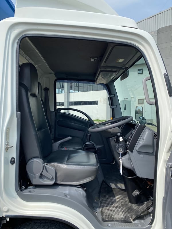 ISUZU NLR130 ปี65 ตู้แห้ว ยาว3เมตร ประกันศูนย์เหลือ2ปี ISUZU NLR130 ปี65 ตู้แห้ว ยาว3เมตร ประกันศูนย์เหลือ2ปี