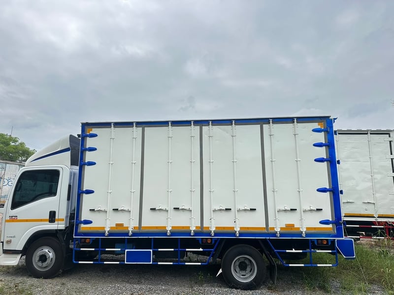 ขาย ตู้10บาน ยาว5เมตร พร้อมใช้งาน