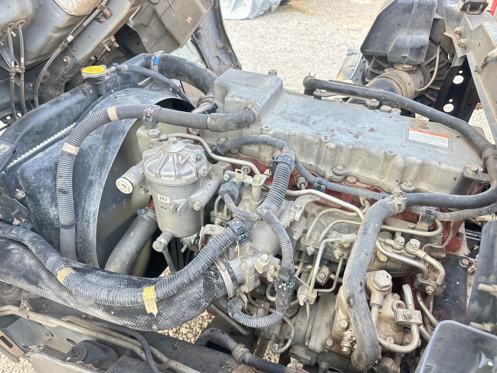 HINO MEGA 175แรงม้า รถบรรทุก 6ล้อ กระบะดั้มพ์ ติดเครน ปี60