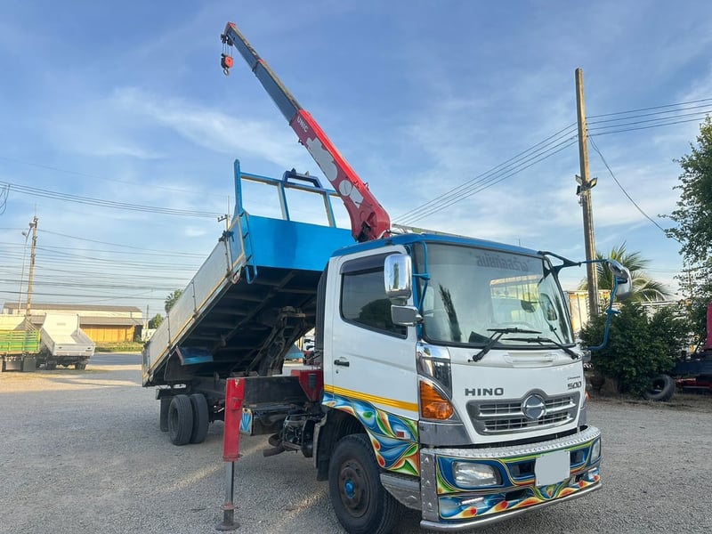 HINO MEGA 175แรงม้า รถบรรทุก 6ล้อ กระบะดั้มพ์ ติดเครน ปี60
