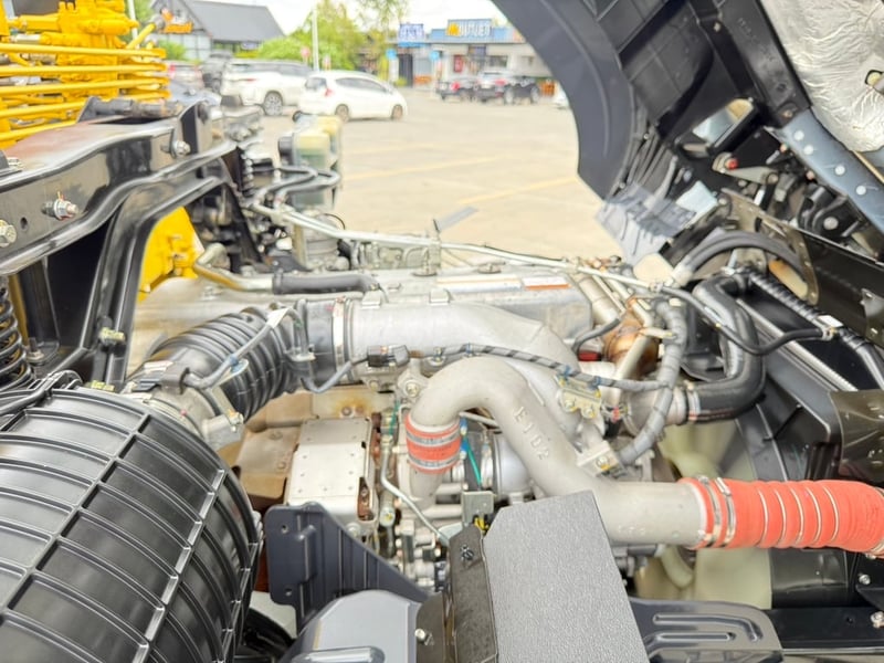 HINO FM 344แรงม้า รถบรรทุก 10ล้อ กระบะเหล็กติดเครน ปี2022 เลขไมล์ 15,489 กม. HINO FM 344แรงม้า รถบรรทุก 10ล้อ กระบะเหล็กติดเครน ปี2022 เลขไมล์ 15,489 กม.