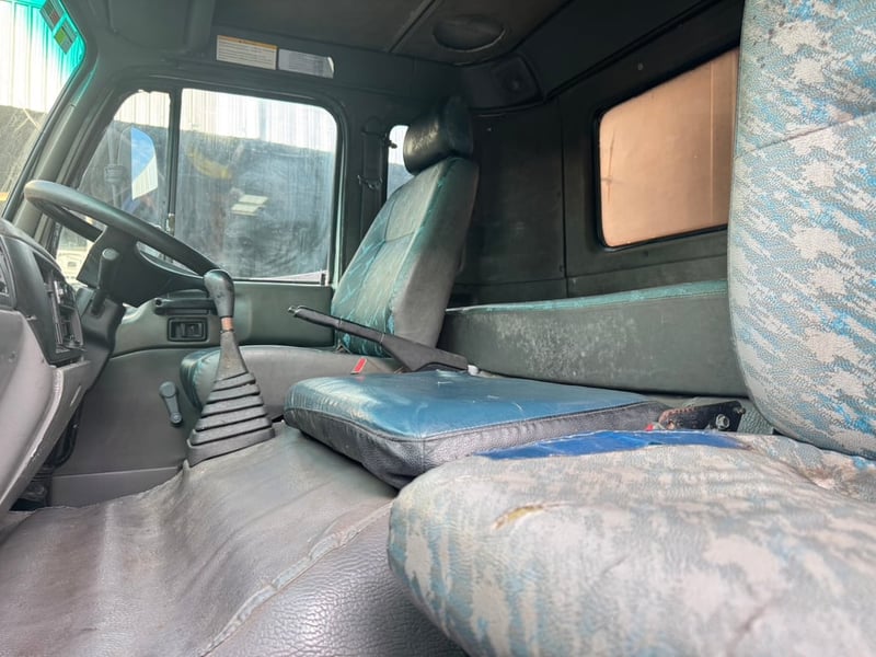 NISSAN UD CWM 320แรงม้า รถบรรทุก 10ล้อ พ่วงแม่ลูก ปี2003 NISSAN UD CWM 320แรงม้า รถบรรทุก 10ล้อ พ่วงแม่ลูก ปี2003