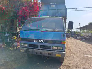 ISUZU NPR115 ดั้มพ์ แอร์ฉ่ำ พวงมาลัยพาวเวอร์ มีสโลว์กลาง