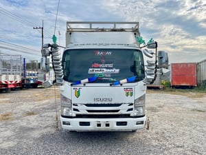 ISUZU NPR 150แรง รถ6ล้อ ตู้แห้ง 3บาน ปี62